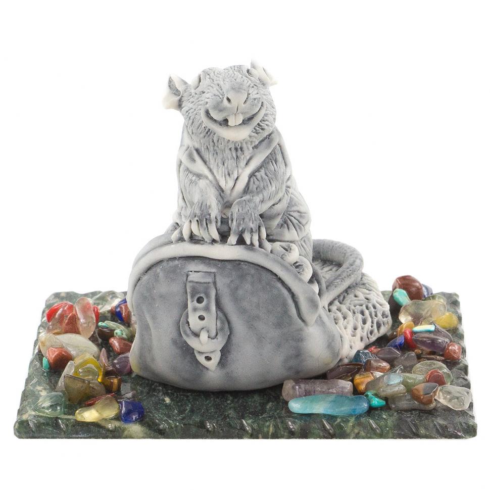 Сувенир "Крыса с кошельком" из мрамолита фото 1 — 