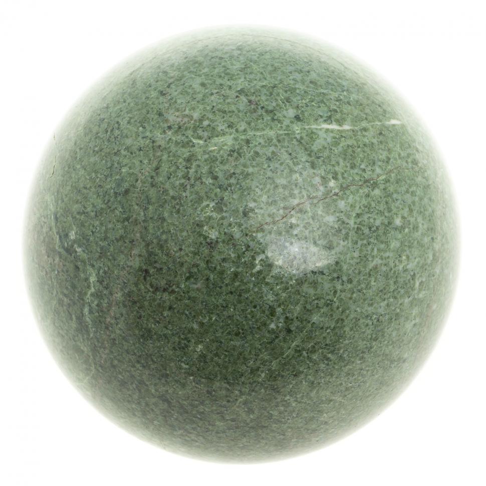 Шар из камня жадеит 12 см фото 1 — 