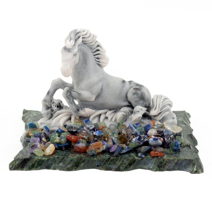 Сувенир из мрамолита "Лежащая лошадка" фото 1 — 