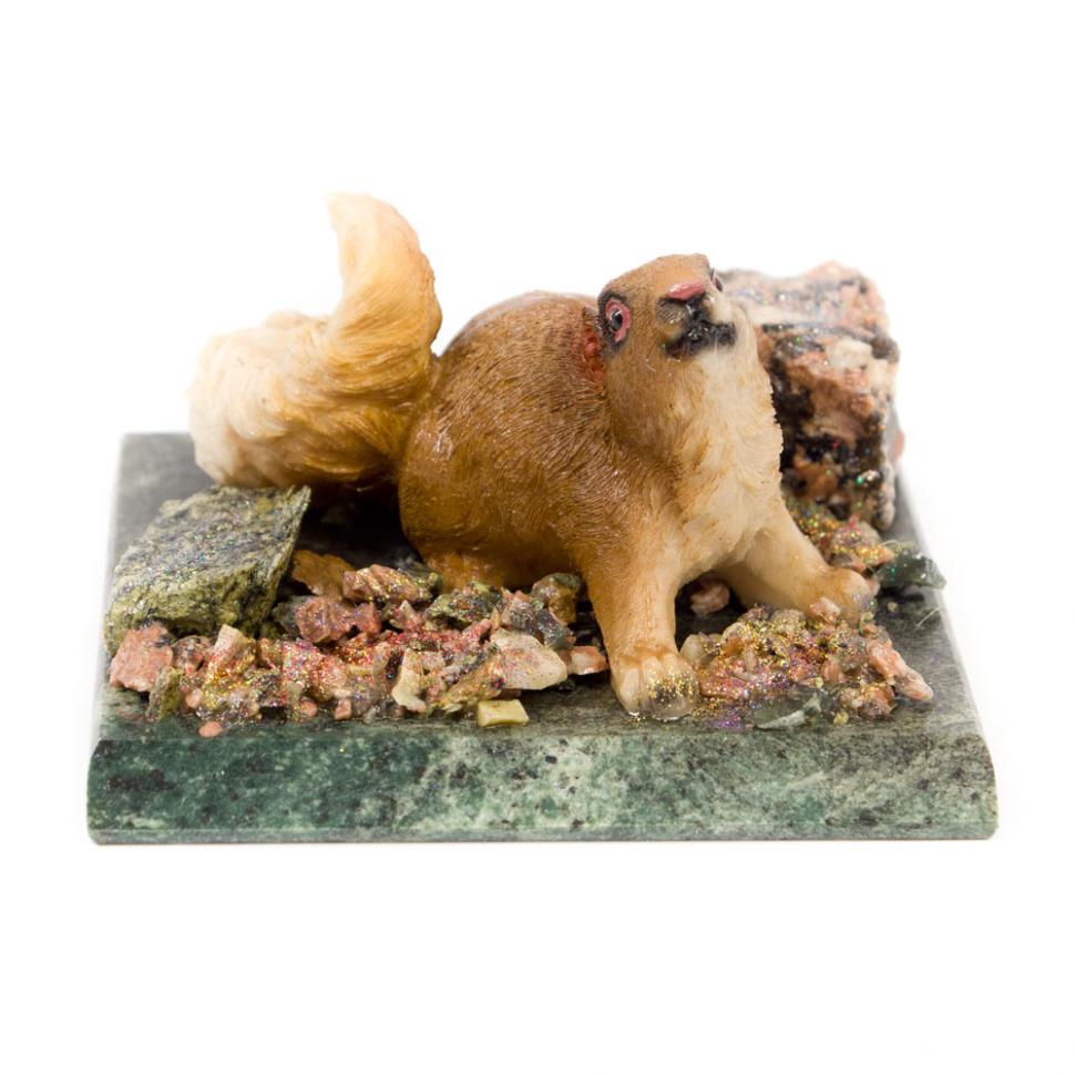 Сувенир "Белка" змеевик самоцветы фото 1 — 