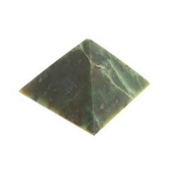 Пирамида из нефрита 3,5х3,5х2,5 см — 