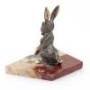 Сувенир из бронзы на подставке из яшмы "Зайчик" фото 4 — 