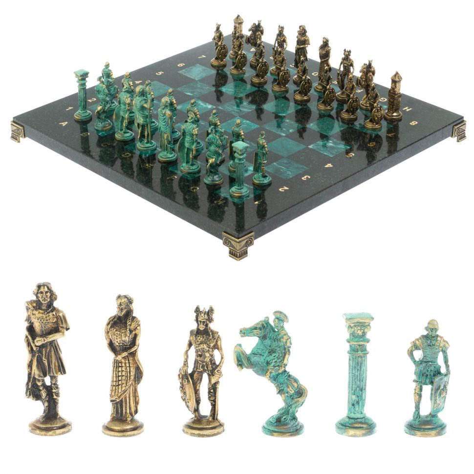 Шахматы "Римляне против Галлов" фигуры бронза / патина 36х36 см змеевик фото 1 — 