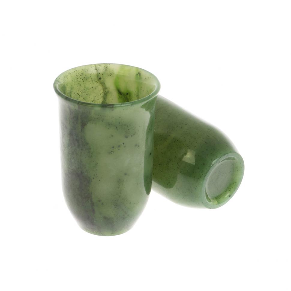 Набор стопок из нефрита 3,5х3,5х5,5 см фото 1 — 